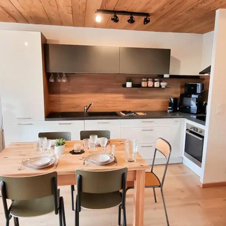 The White Bear - Appartement Spacieux et Confortable - Two-Bedroom Apartment - 22