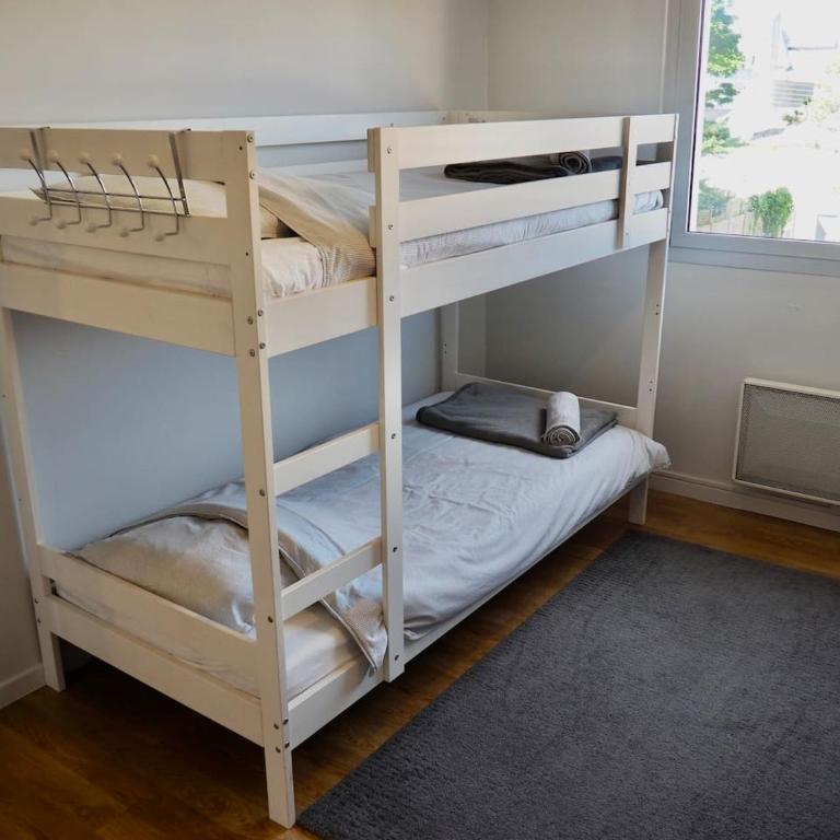 Appart T3 + parking 5 min de la plage - Two-Bedroom Apartment - 10
