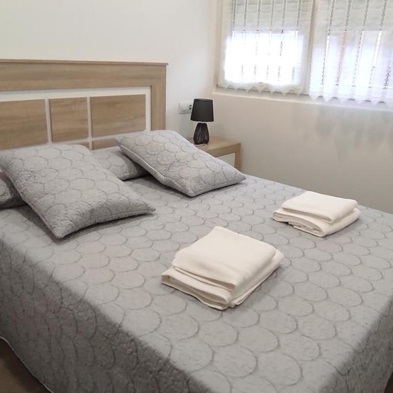 Alojamientos El Pontiguín 1 - Two-Bedroom Apartment - 7