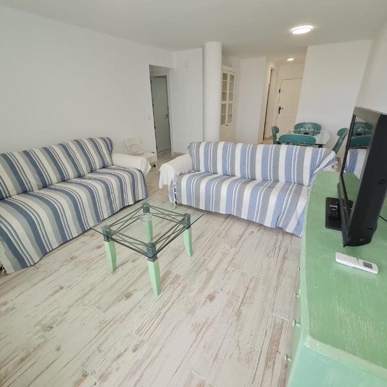 Apartamento 1134 - Three-Bedroom Apartment - 11