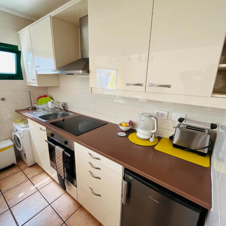 Playa Park - One-Bedroom Apartment - 11