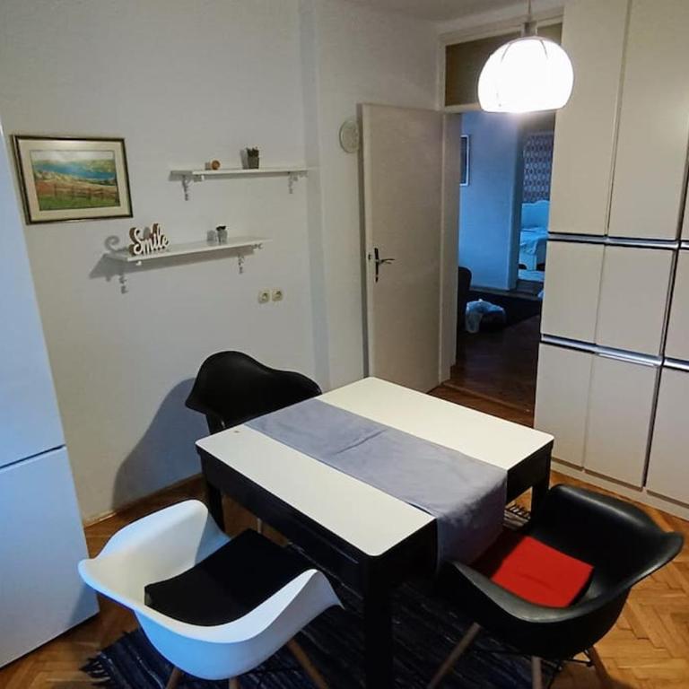Spacious Condo near Baščaršija - Free Parking - Two-Bedroom Apartment - 9