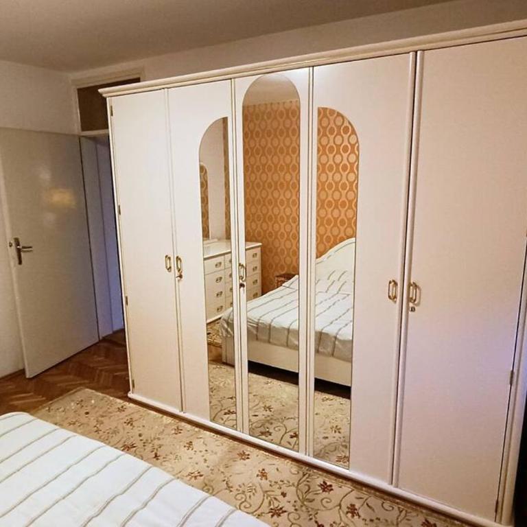 Spacious Condo near Baščaršija - Free Parking - Two-Bedroom Apartment - 4