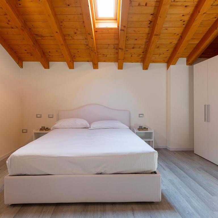 Emozioni Vista Lago - Appartamento Attico - 13