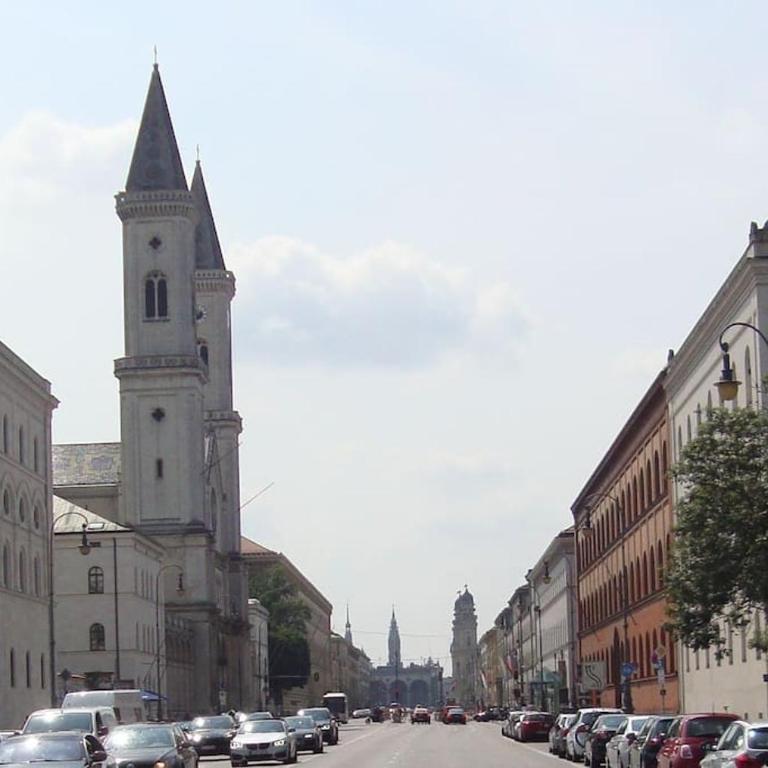 Top Location at the University - Apartamento de 1 dormitorio - 12