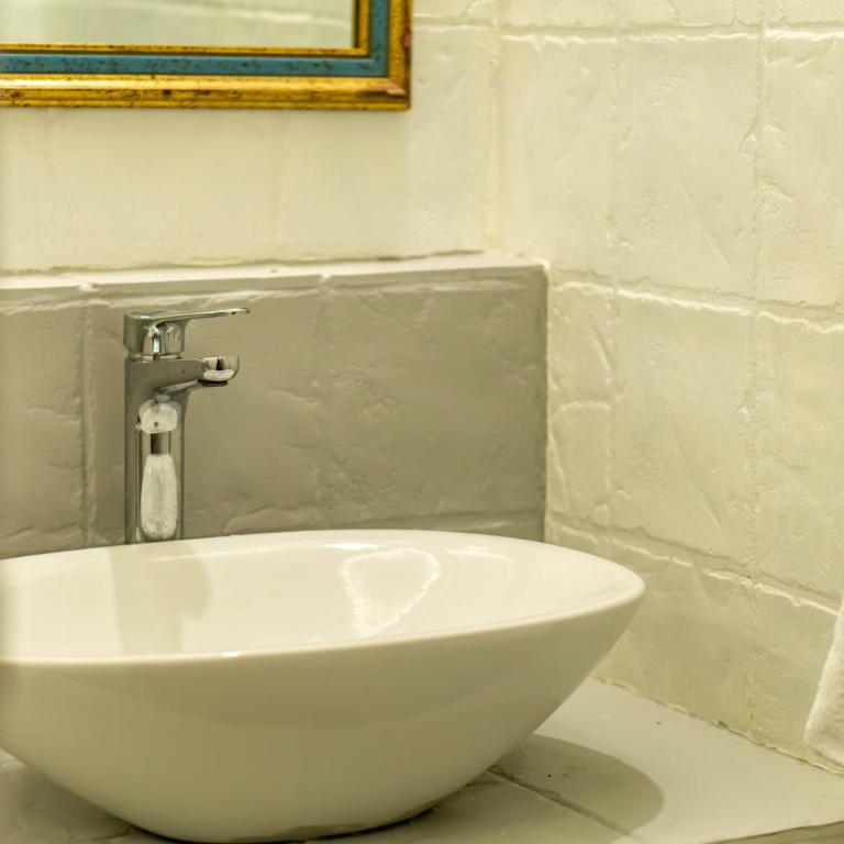 Mi Tú Apartments - Single Room with Private Bathroom - 9