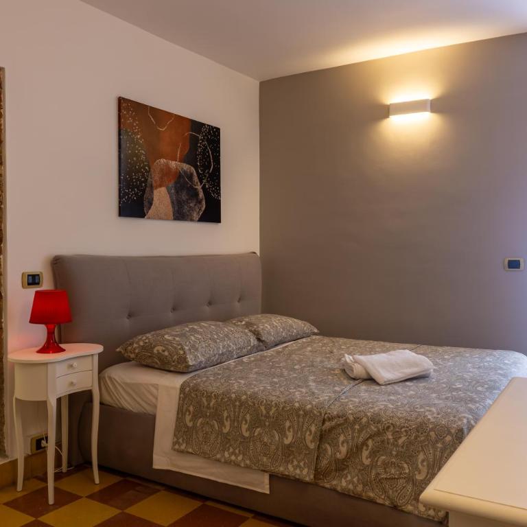 Mi Tú Apartments - Small Double Room - 1