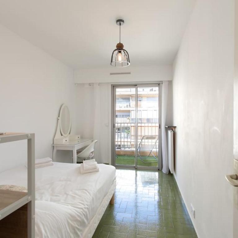L28 Staywizus - Suite Californie 1min walk sea 3BDR - AC & balcony - Appartement 3 Chambres - 10