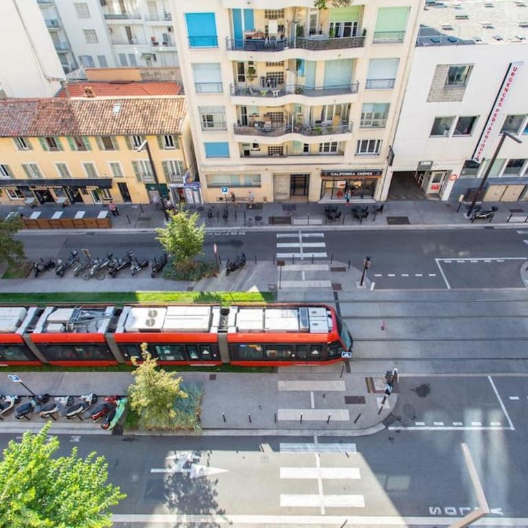 L28 Staywizus - Suite Californie 1min walk sea 3BDR - AC & balcony - Appartement 3 Chambres - 12