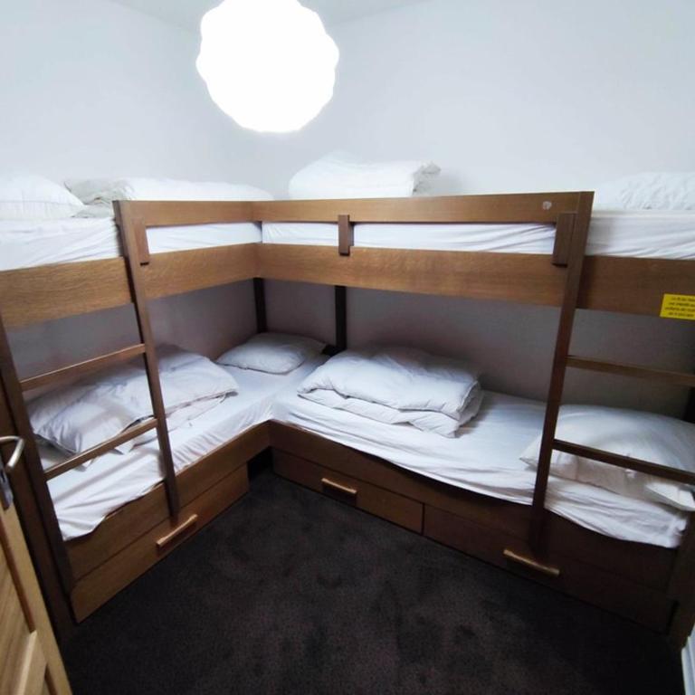 Superbe appartement à Isola 2000, 8 couchages, parking privé, à 5 min des pistes et commerces - Appartement 3 Chambres - 9