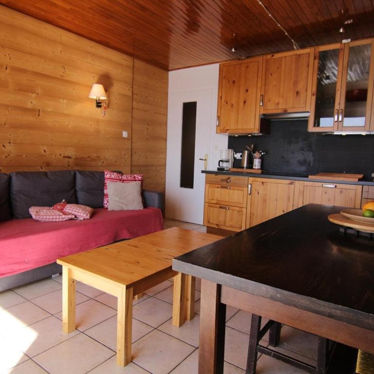 Studio cosy 4 pers avec balcon, face aux pistes et proche commerces – L'Alpe d'Huez - One-Bedroom Apartment - 1