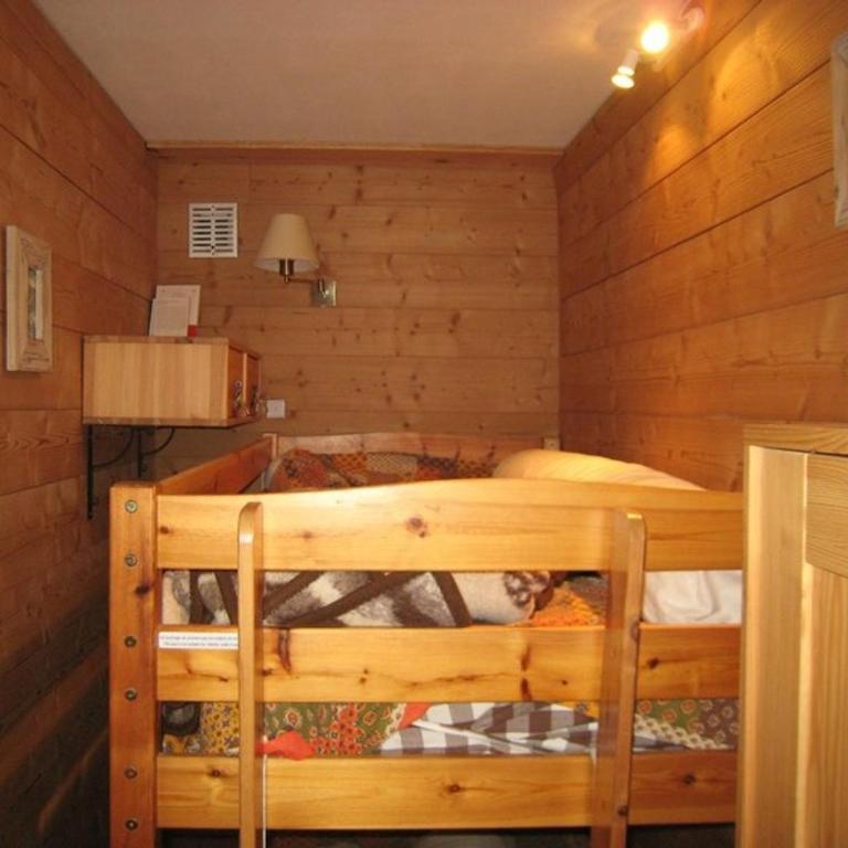Studio cosy 4 pers avec balcon, face aux pistes et proche commerces – L'Alpe d'Huez - One-Bedroom Apartment - 7