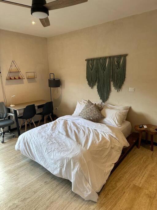 Cozy Getaway with Amazing Pool - Apartamento de 1 dormitorio - 15