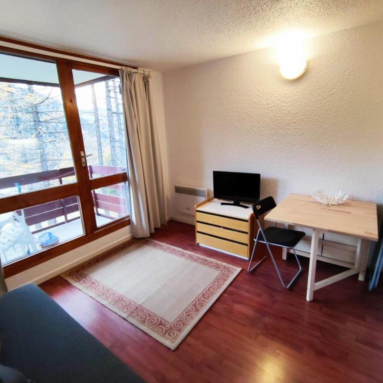 Charmant studio au calme avec balcon et internet - Studio - 5