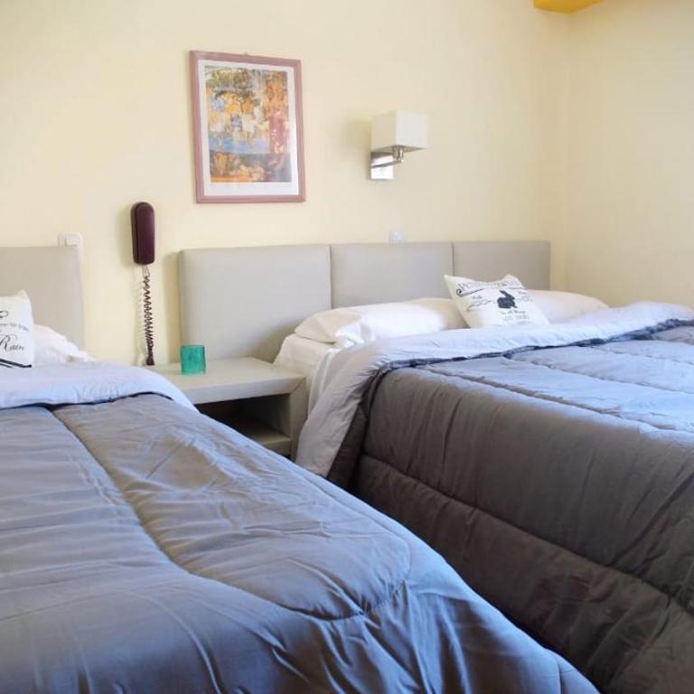 Hotel Edith - Triple Room - 2