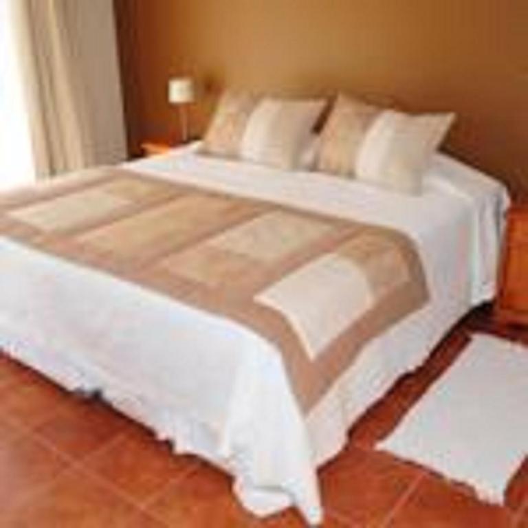 Hotel Altos de Tuqui - Habitación con cama extragrande. - 1