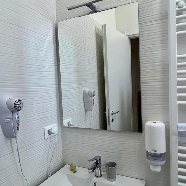 59 Tourist House Bologna Lame - Self check-in - Appartamento con 2 Camere da Letto - 37
