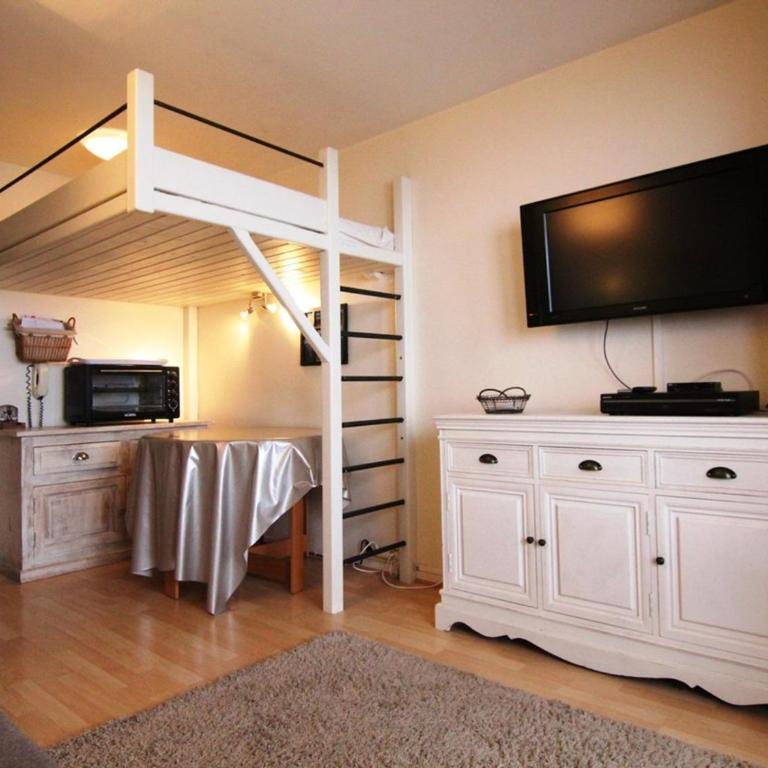 Studio cosy 4 pers avec balcon exposé sud, proche commerces et pistes, quartier des Jeux - Appartement 1 Chambre - 4
