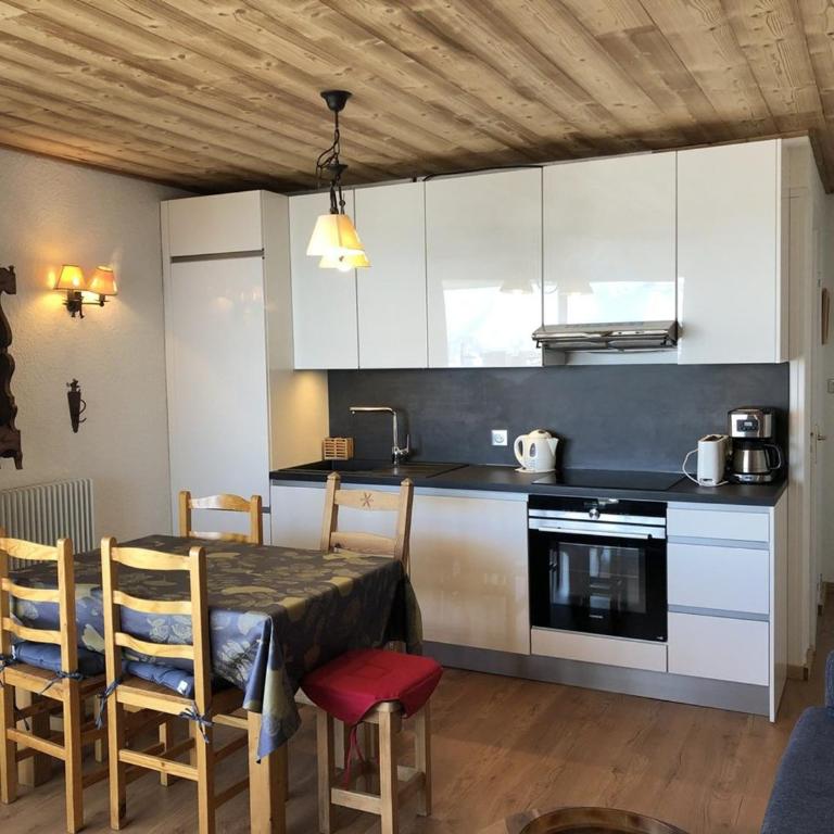 Appartement cosy 3 pièces, balcon sud, Alpe d'Huez - Appartamento con 1 Camera da Letto - 2