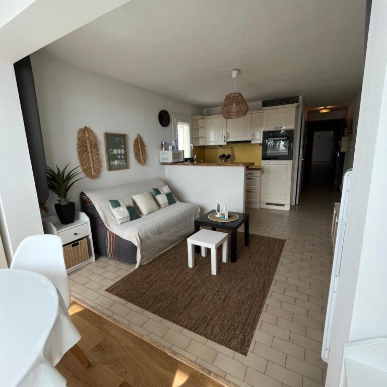 T2 VUE PANORAMIQUE SUR MER QUARTIER DES QUILLES - Appartement 1 Chambre - 11