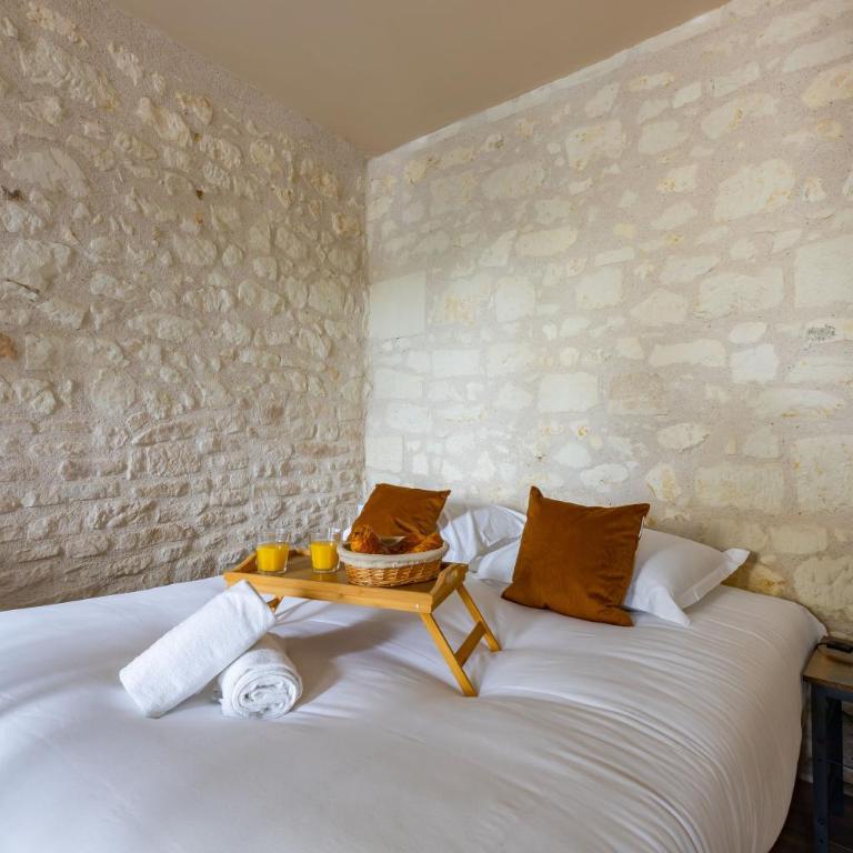 L'Authentic - One-Bedroom Apartment - 2