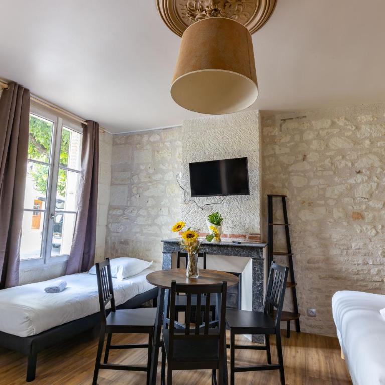 L'Authentic - One-Bedroom Apartment - 12