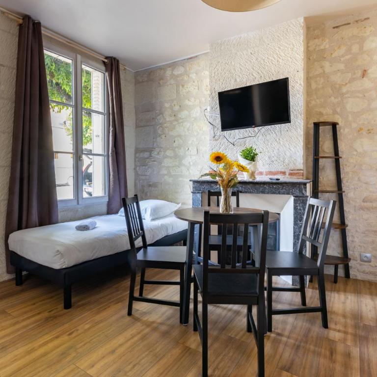 L'Authentic - One-Bedroom Apartment - 15