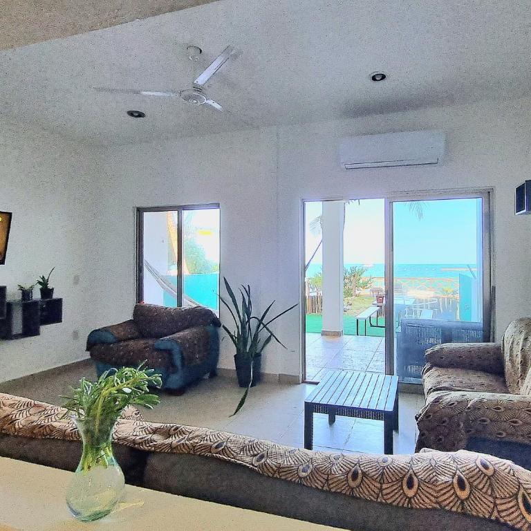 On The Beach - Seaside Sunrise Haven 3 Bedrooms SEA VIEW - Three-Bedroom Apartment - 39