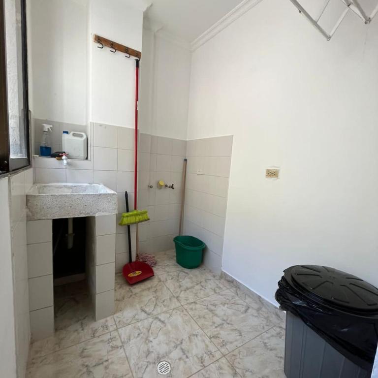 Apartamento Vacacional Cartagena Colombia Cerca Aeropuerto y Playa 2 - Apartamento de 3 dormitorios - 7