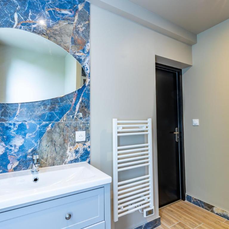 L'Agate Bleue - One-Bedroom Apartment - 11