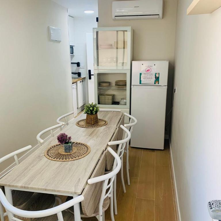 Plaza de España independent house - Four-Bedroom House - 51