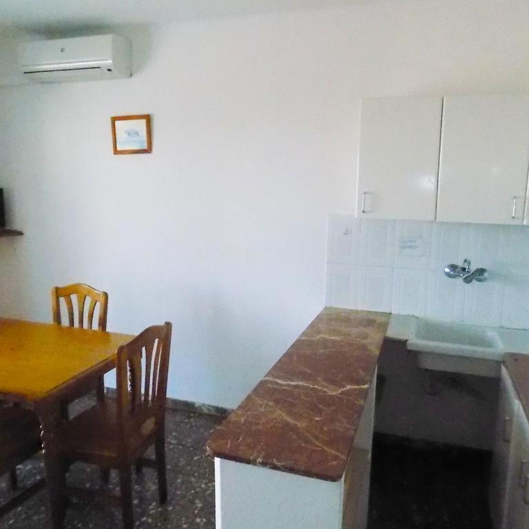 Apartsalou San Jordi - One-Bedroom Apartment - 33