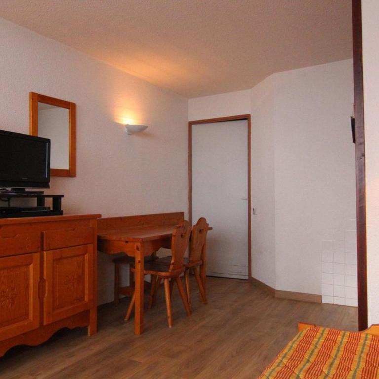 Studio cosy de 24.5m² pour 4 pers. - Proche pistes et commerces, balcon sud, animaux acceptés - FR-1-405-183 - Appartement - 1