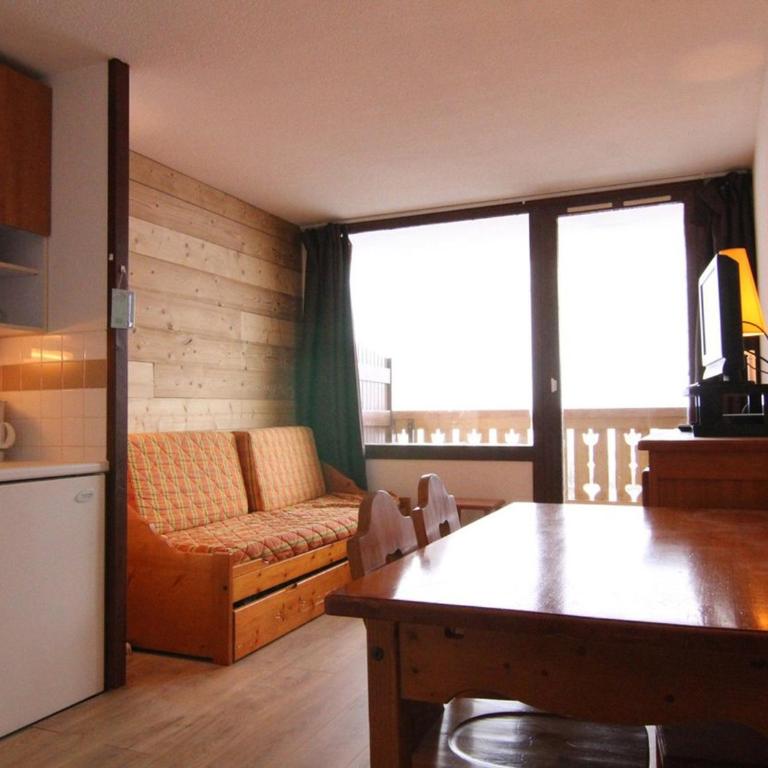 Studio cosy de 24.5m² pour 4 pers. - Proche pistes et commerces, balcon sud, animaux acceptés - FR-1-405-183 - Appartement - 6