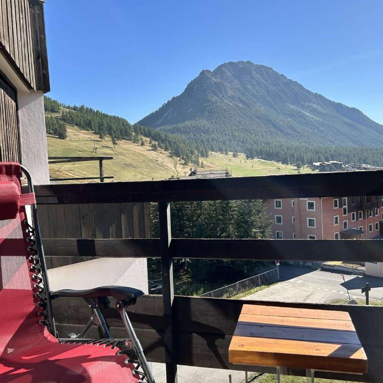 Studio rénové au centre de Montgenèvre, balcon, parking, idéal 2 pers, proche pistes - FR-1-330D-84 - Appartement (2 Adultes) - 16