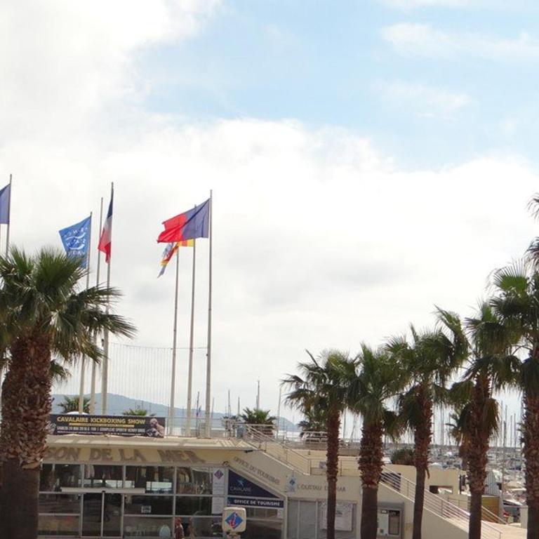 Charmant T2 cabine 40m², centre-ville, balcon, clim, ascenseur, à Cavalaire-sur-Mer - FR-1-100-224 - Appartement (4 Adultes) - 1