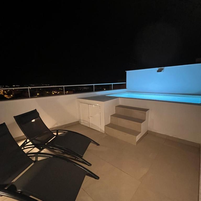 Casa con vistas y piscina privada - Casa Unifamiliar de 3 dormitorios - 6