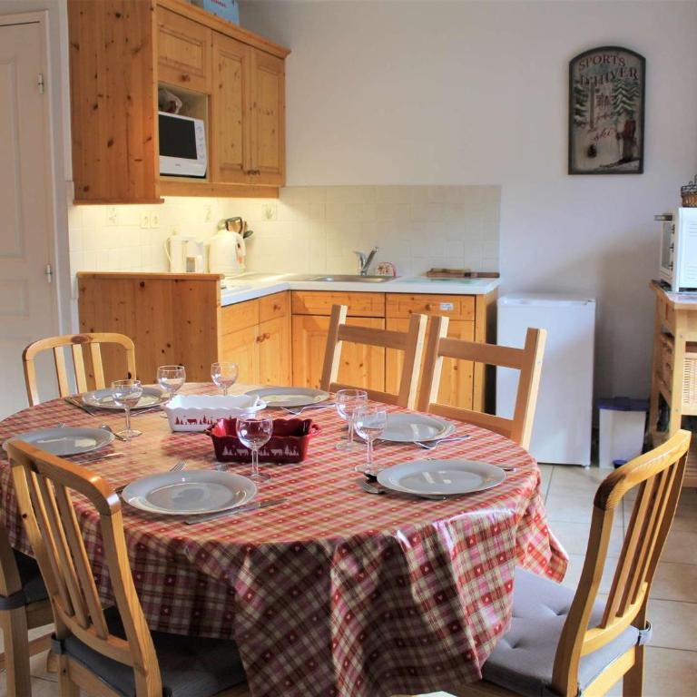 Appartement cosy à Vars Les Claux, 3 pièces, balcon, proche pistes et commerces, 6 couchages - FR-1-330B-193 - Apartment - 1