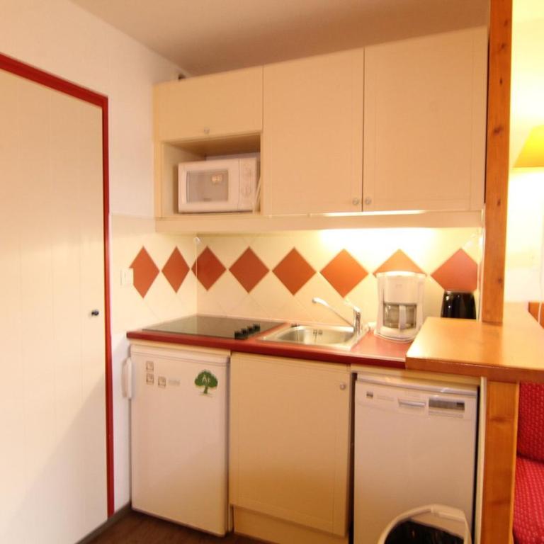 Appartement cosy 2P pour 4 pers. à 100m des pistes et commerces - L'Alpe d'Huez - FR-1-405-212 - Appartement - 3