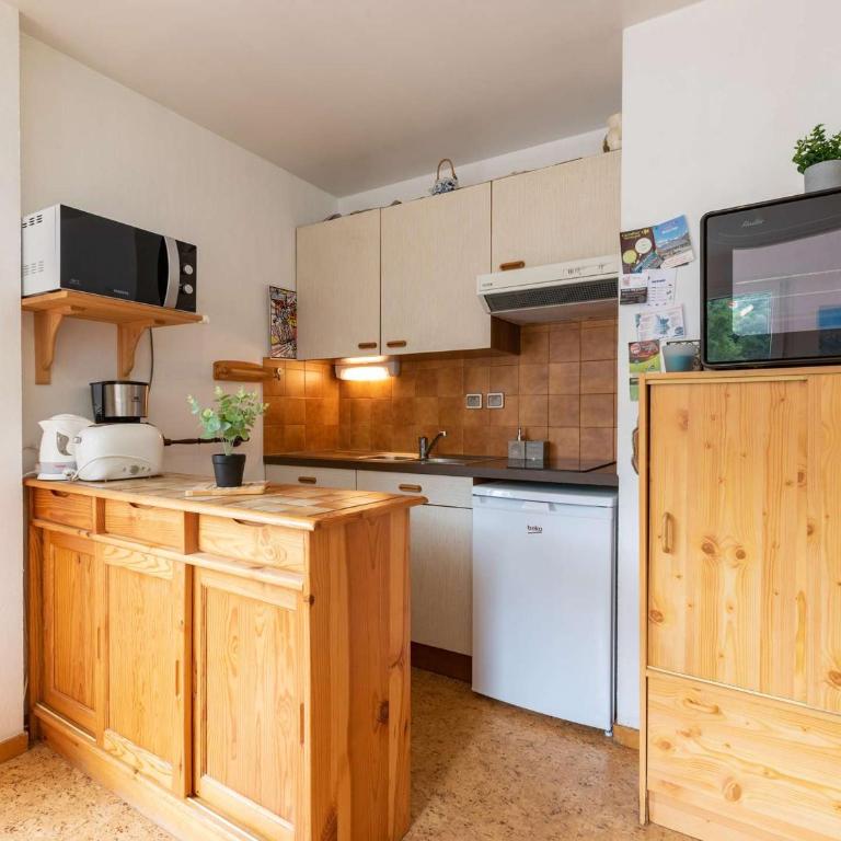 Appartement cosy près du centre avec balcon, parking inclus - FR-1-296-350 - Appartement (4 Adultes) - 6