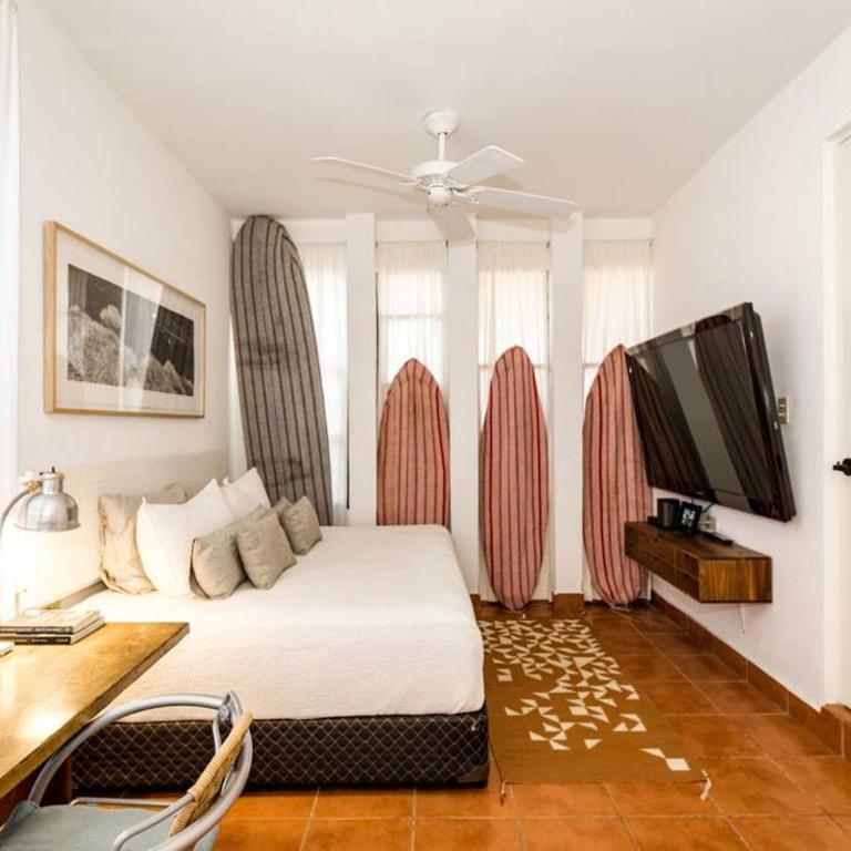 Authentic Loft Retreat Steps from Beach & Culture - Apartamento - 2