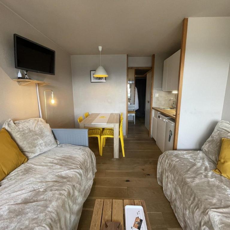 Studio 4 pers, Quartier des Jeux, Alpe d'Huez - Balcon exposé Sud, proche pistes et commerces - FR-1-405-225 - Appartement - 6