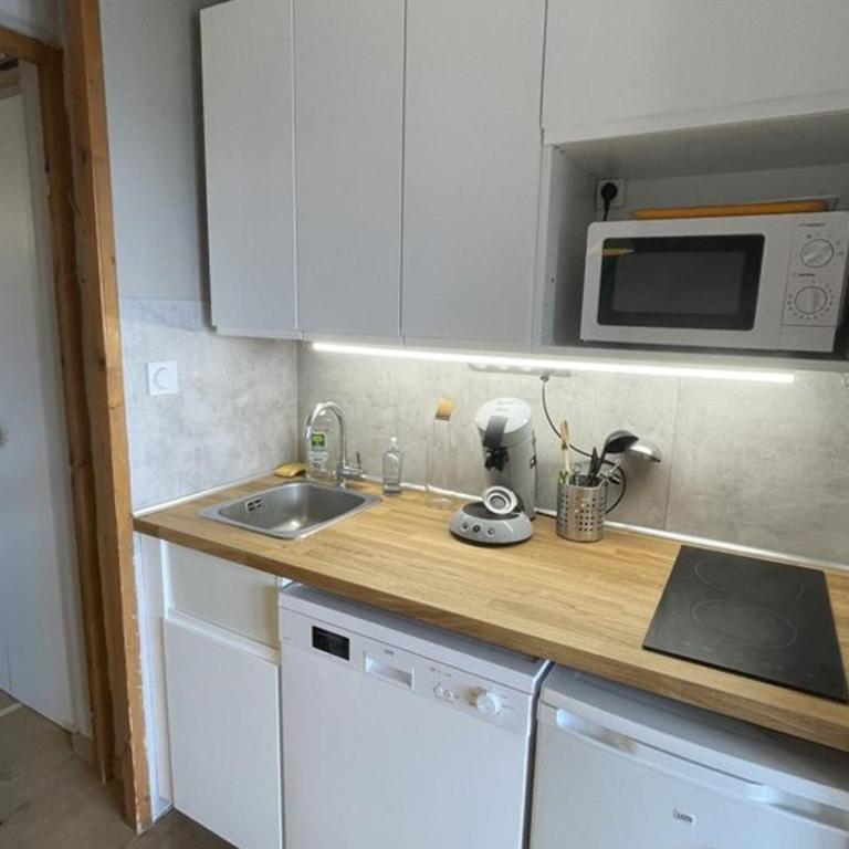 Studio 4 pers, Quartier des Jeux, Alpe d'Huez - Balcon exposé Sud, proche pistes et commerces - FR-1-405-225 - Appartement - 8
