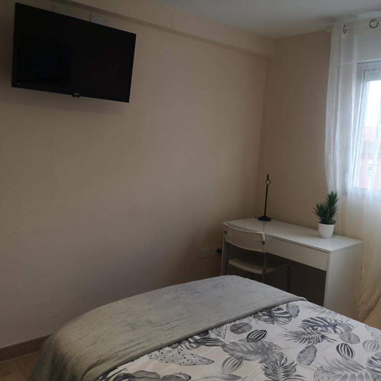 Hostal Mari en La Laguna, alquiler habitación privada en hostal, 6 habitaciones cerca de la universidad y aeropuerto Norte, 3 baños compartidos - Habitación Doble con baño compartido - 10