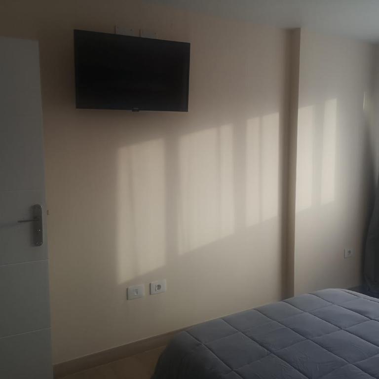 Hostal Mari en La Laguna, alquiler habitación privada en hostal, 6 habitaciones cerca de la universidad y aeropuerto Norte, 3 baños compartidos - Habitación Doble - 22
