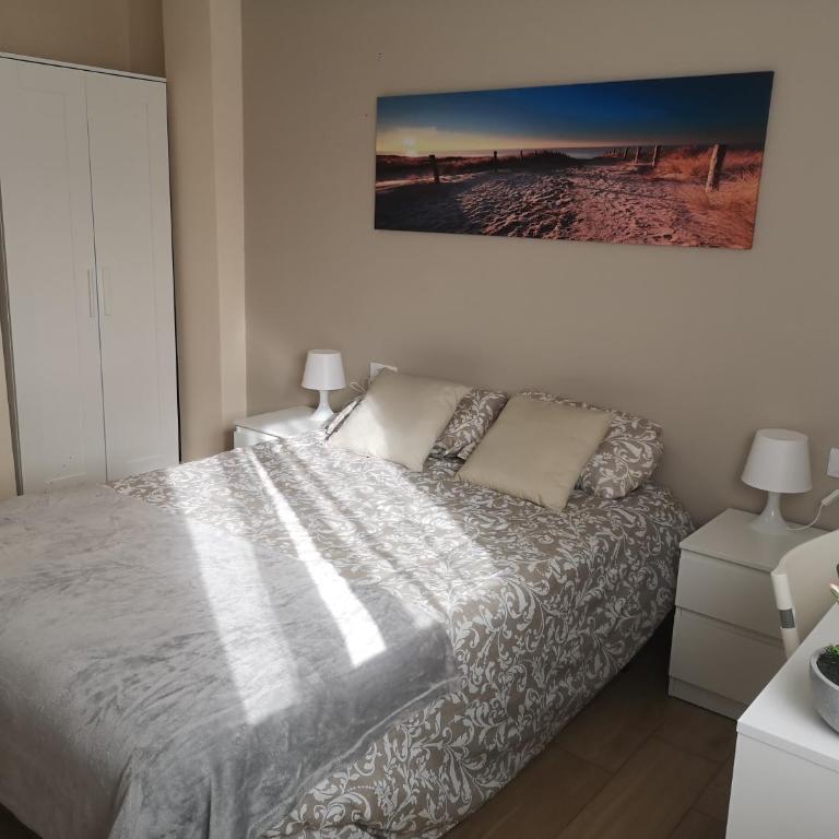 Hostal Mari en La Laguna, alquiler habitación privada en hostal, 6 habitaciones cerca de la universidad y aeropuerto Norte, 3 baños compartidos - Habitación Doble Estándar con baño compartido - 11