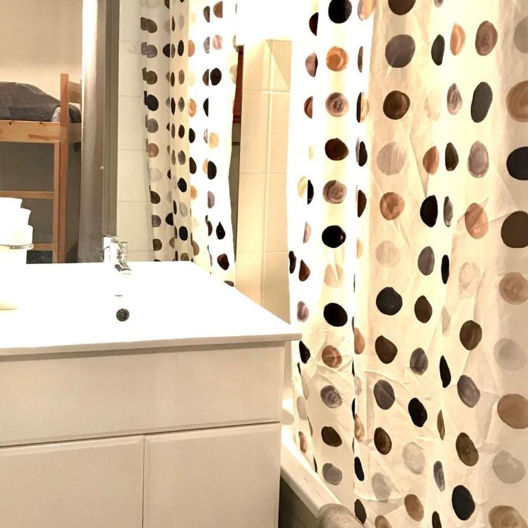 Appart rénové ski aux pieds, 4 pers, balcon - Appartement 1 Chambre - 7