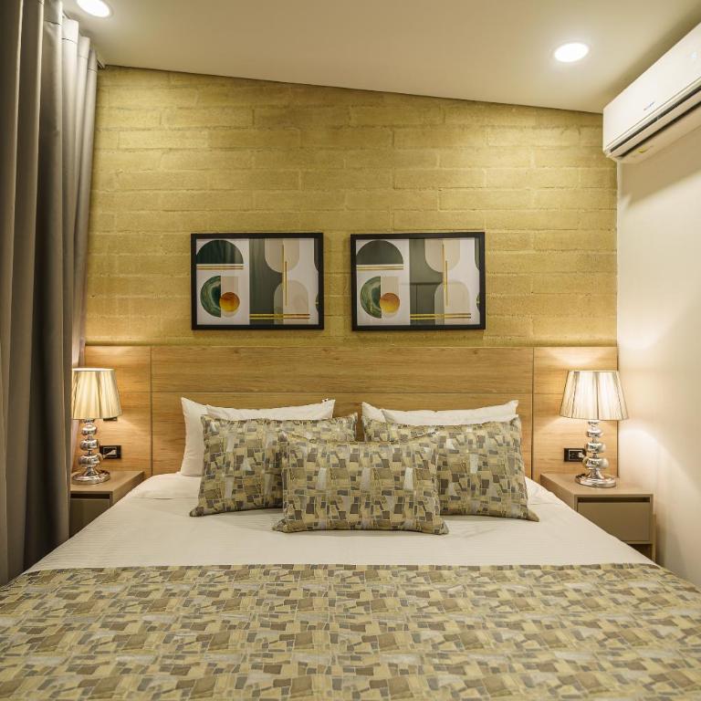 First Class Hotel - Apartamento con balcón - 9