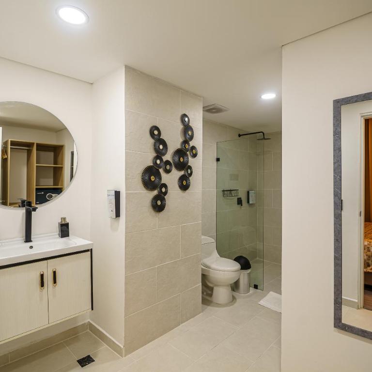 First Class Hotel - Apartment with Balcony - 21