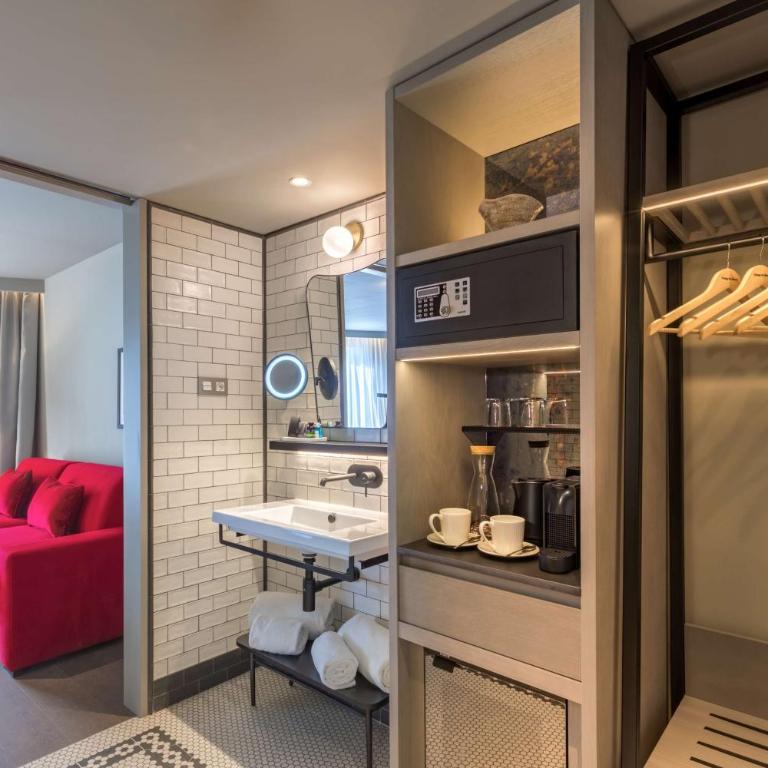 Canopy by Hilton Madrid Castellana - Premium Junior King Suite - 3